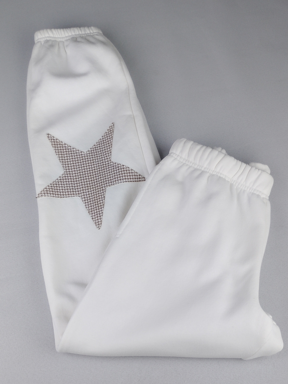 Forever21  White Star Patch Jogger Pants